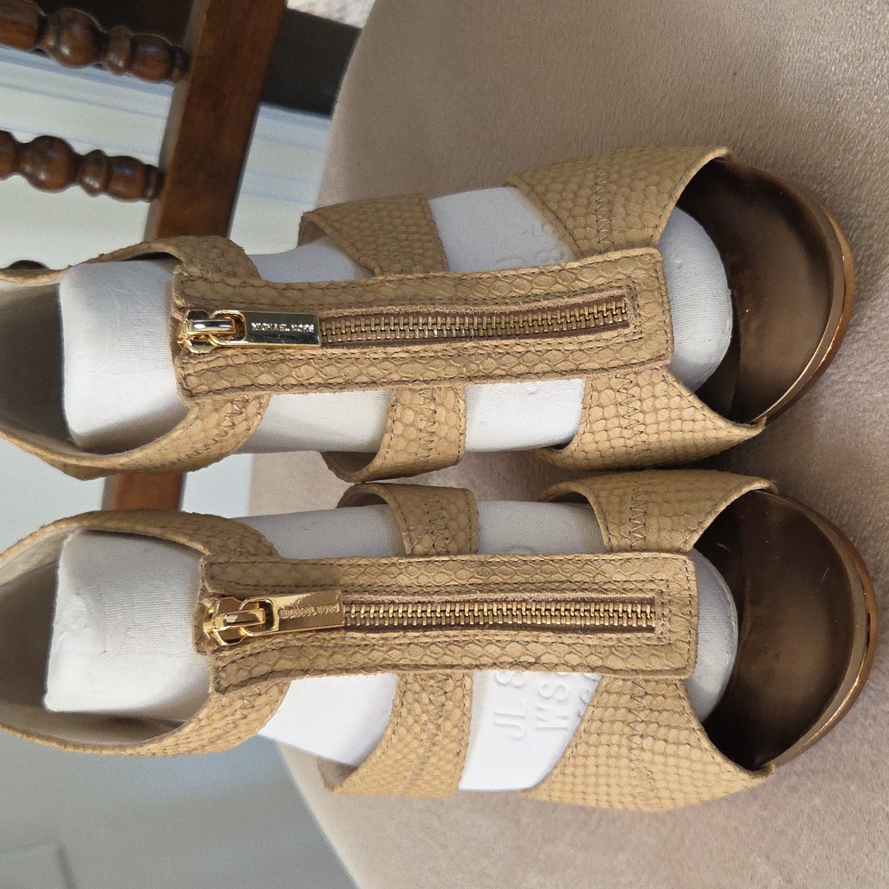 MK Gorgeous High Heel Sandals - Picture 2 of 7